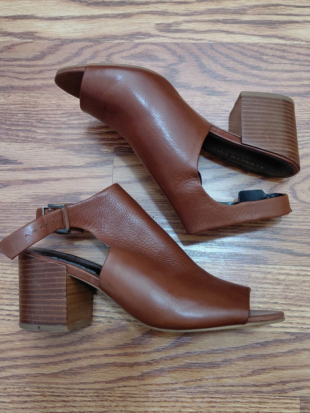Kenneth Cole New York Women Brown Open-Toe Slingback Block Heel Leather Sandals